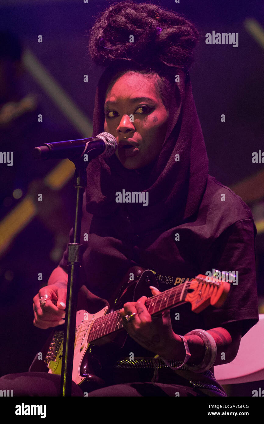 November 1, 2019, Las Vegas, Nevada, US: Sänger SOMMER WALKER während des Tages N Vegas Music Festival am Las Vegas Festival Gelände in Las Vegas, Nevada (Bild: © Daniel DeSlover/ZUMA Draht) Stockfoto November 1, 2019, Las Vegas, Nevada, US: Sänger SOMMER WALKER während des Tages N Vegas Music Festival am Las Vegas Festival Gelände in Las Vegas, Nevada (Bild: © Daniel DeSlover/ZUMA Draht) Stockfoto
