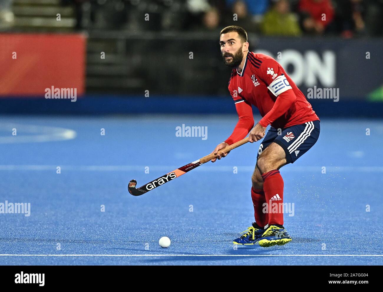 Stratford. Vereinigtes Königreich. 02.November 2019. Adam Dixon (Großbritannien, Kapitän). Grossbritannien v Malaysia. FIH-Mens Olympic hockey nähere Bestimmung. Lee Valley Hockey und Tennis Center. Stratford. London. Vereinigtes Königreich. Kredit Garry Bowden / Sport in Bildern/Alamy Leben Nachrichten. Stockfoto