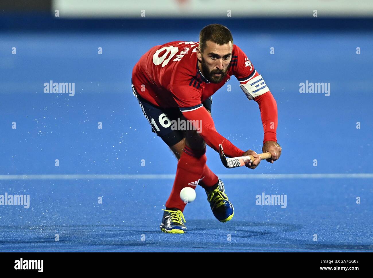 Stratford. Vereinigtes Königreich. 02.November 2019. Adam Dixon (Großbritannien, Kapitän). Grossbritannien v Malaysia. FIH-Mens Olympic hockey nähere Bestimmung. Lee Valley Hockey und Tennis Center. Stratford. London. Vereinigtes Königreich. Kredit Garry Bowden / Sport in Bildern/Alamy Leben Nachrichten. Stockfoto