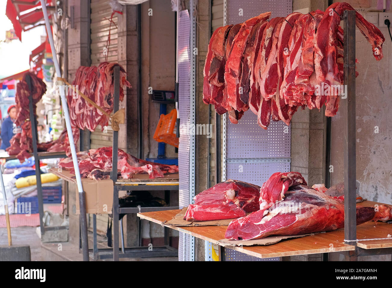Himalaya Yak Fleisch in einem Markt, in Lhasa, Tibet ausgesetzt. Stockfoto