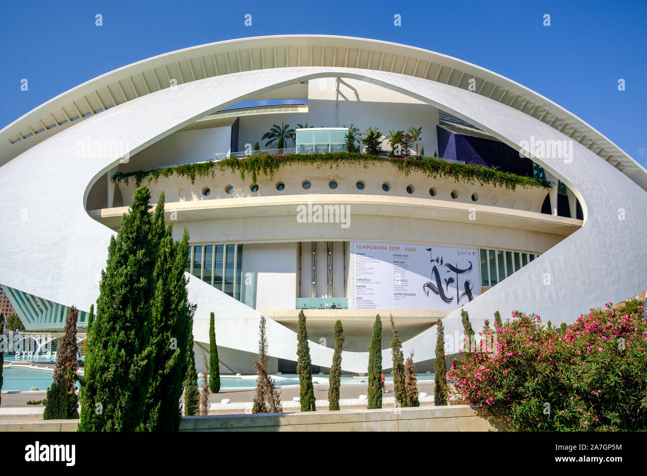 El Palau de les Arts Reina Sofia, der von dem Architekten Santiago Calatrava, der Stadt der Künste und Wissenschaften in Valencia, Spanien Stockfoto