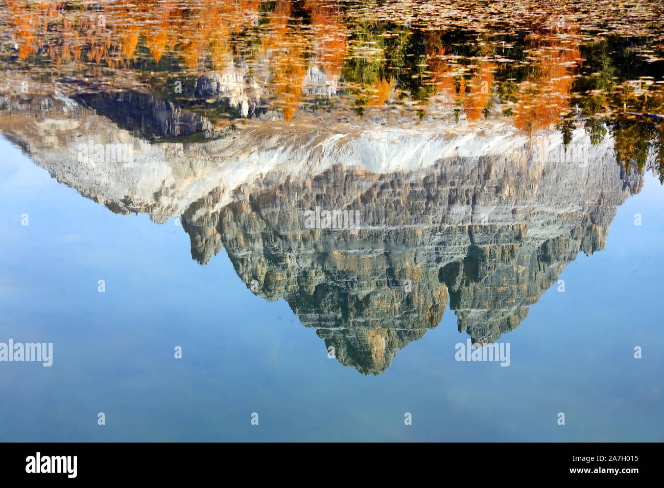 Herbstlandschaft in den Dolomiten, Italien, Europa Stockfoto