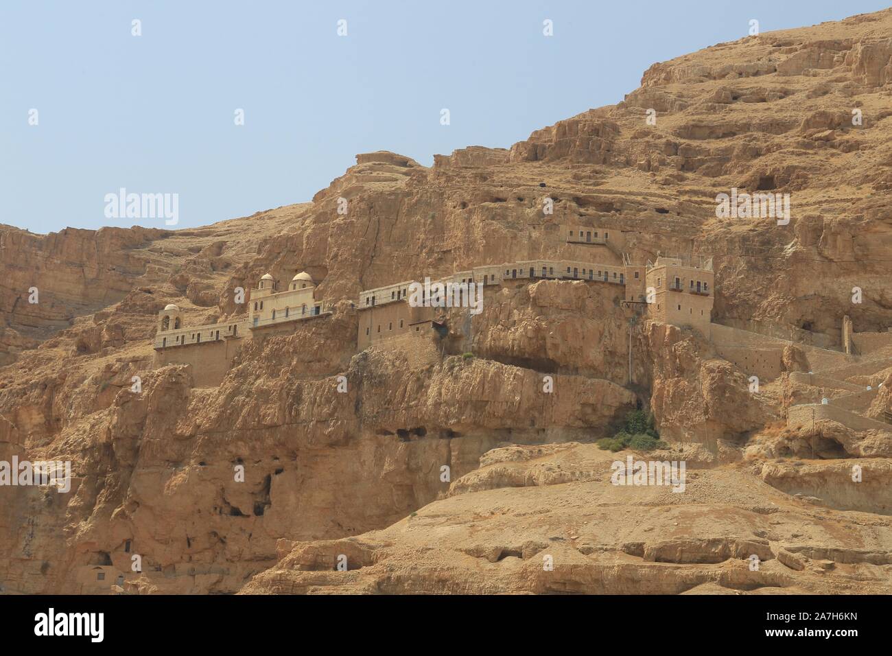 JERICO. EL MONASTERIO DE LA TENTACION, SIGLO VI. ES UN MONASTERIO CRISTIANO ORTODOXO CISJORDANIA SITUADO EN EN EL MONTE DE LA TENTACION. Stockfoto