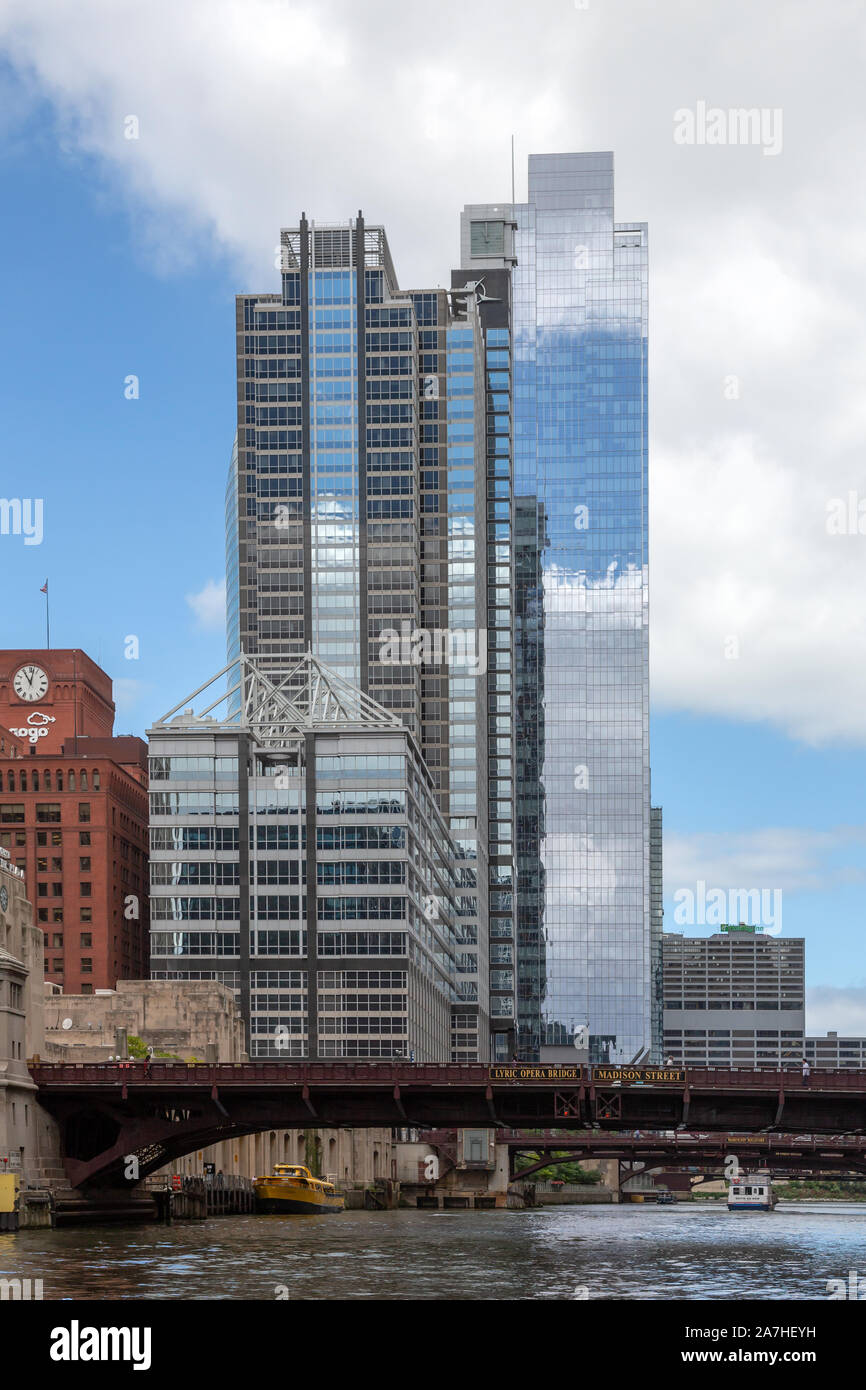 Monroe Street Bridge, Chicago River South Branch, Chicago, USA Stockfoto