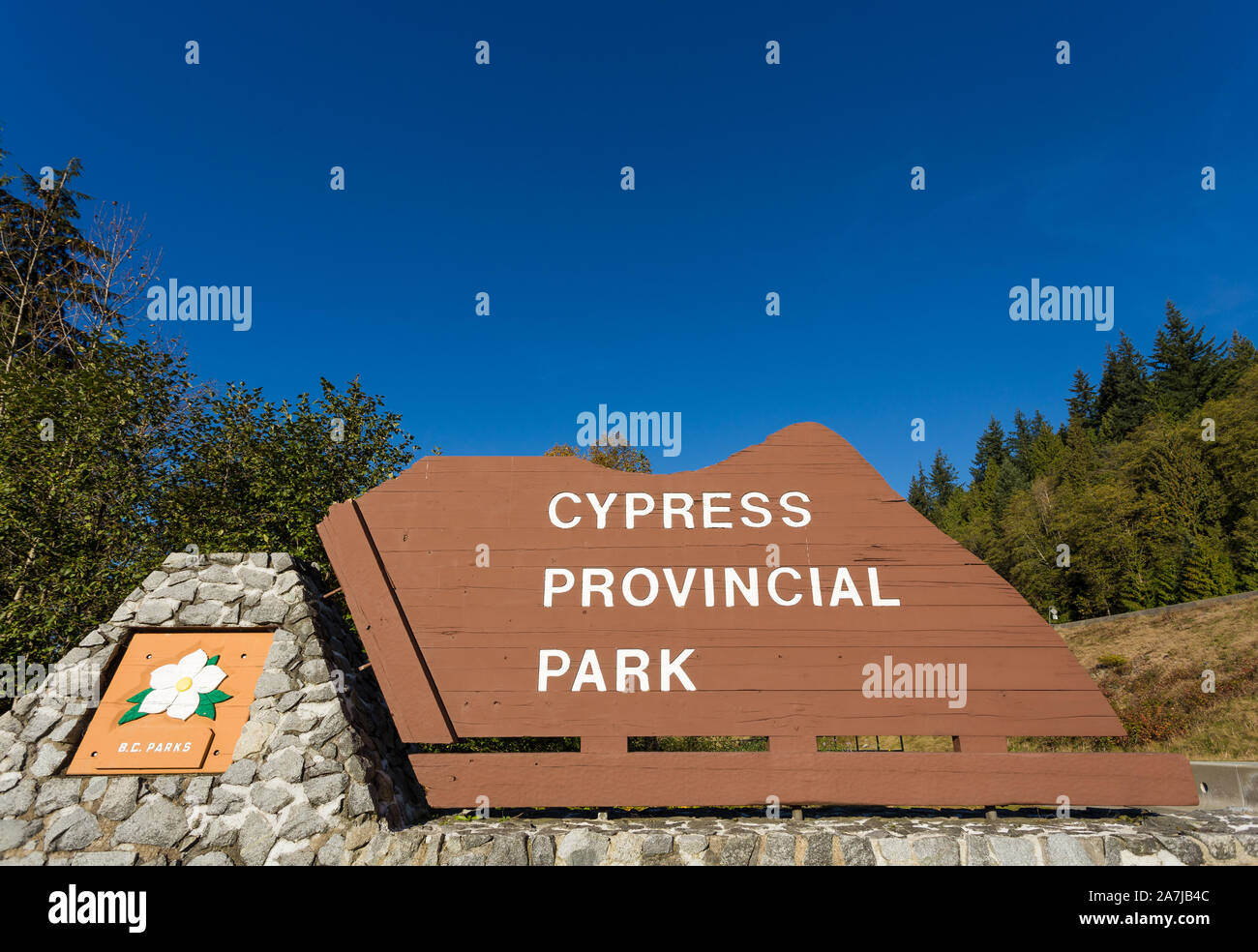 WEST VANCOUVER, BC, Kanada - 10.Oktober 2019: Der Aussichtspunkt auf Cypress Mountain mit Blick auf die Stadt von Vancouver. Stockfoto