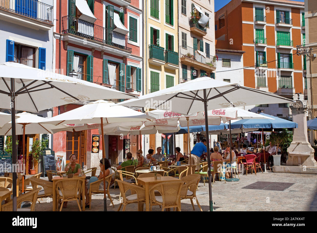 Street Cafe in der Altstadt von Palma, Mallorca, Palma de Mallorca, Balearen, Spanien Stockfoto