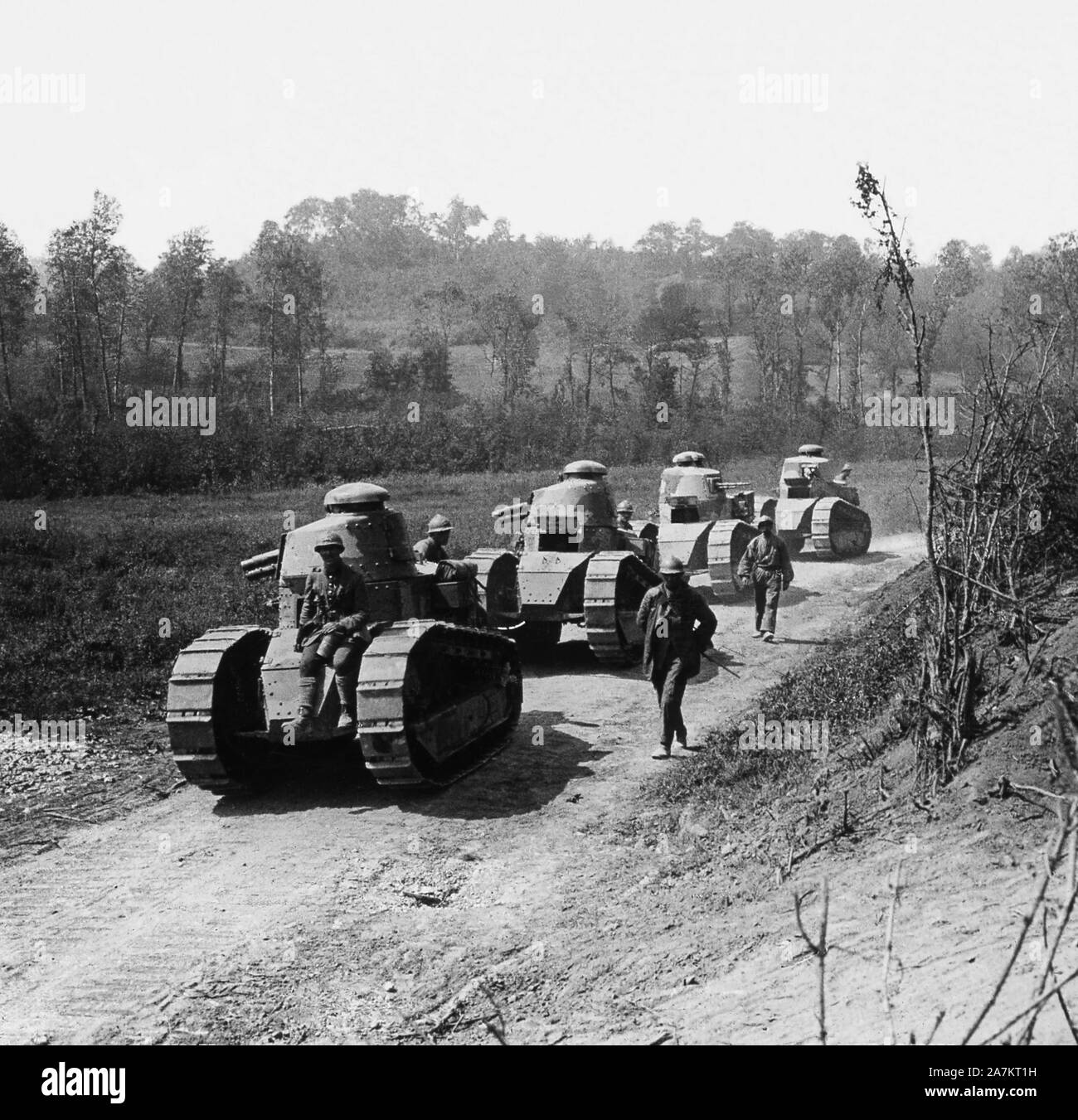 Premiere Guerre Mondiale, convoie de char de l'Armee Francaise dans l'Aisne. Illustr., 1914-1918, Paris. Stockfoto