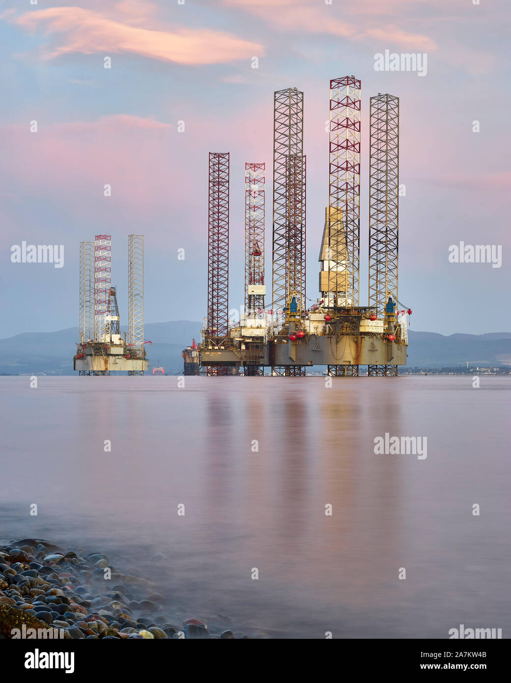 Bohrinseln günstig aus Cromarty im Cromarty Firth, Highland, Schottland. Stockfoto