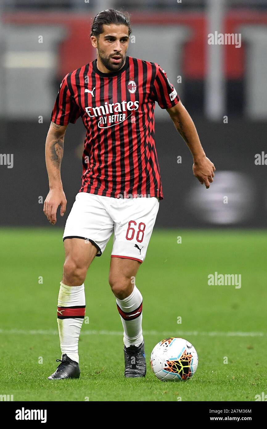 Ricardo Rodriguez von AC Mailand Milano 21/09/2019 Stadio Giuseppe Meazza  Fußball Serie A 2019/2020 AC Mailand - FC Internazionale Foto Andrea  Stakkato Stockfotografie - Alamy