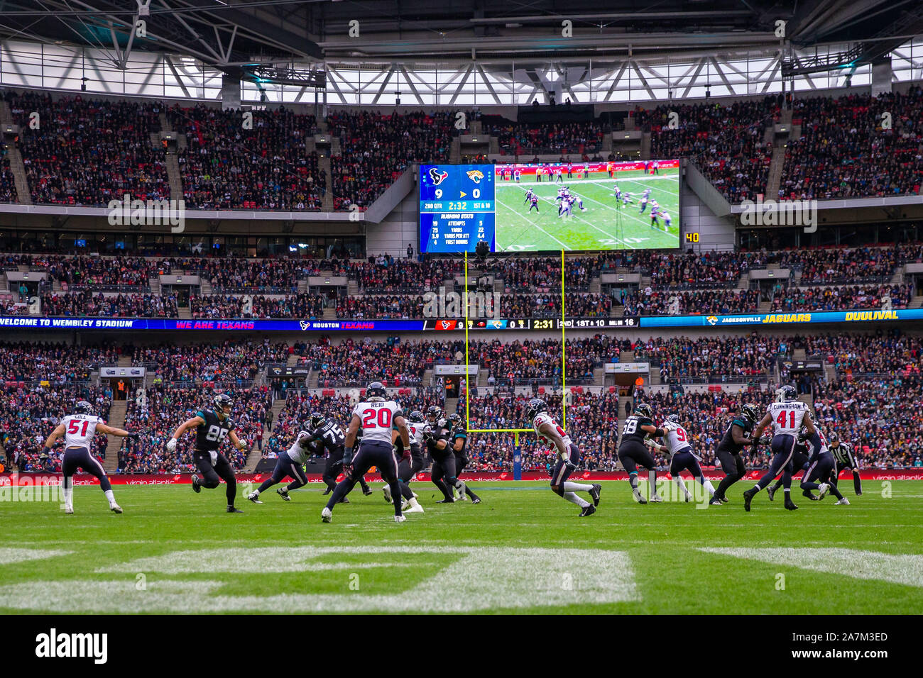 Wembley Stadion, London, UK. 3. November, 2019. National Football League, Houston Texans gegen Jacksonville Jaguars; eine gepackte Wembley genießt die NFL Spiel - Redaktionelle Verwendung Credit: Aktion plus Sport/Alamy leben Nachrichten Stockfoto