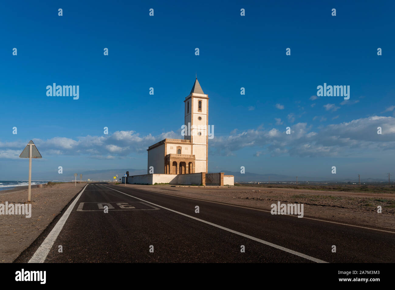 Kirche der Salzbergwerke im Naturpark Cabo de Gata, Almeria Stockfoto