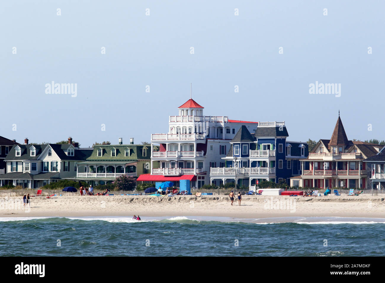 Ein Blick auf den Strand Ave., Cape May, New Jersey vom Atlantischen Ozean Stockfoto