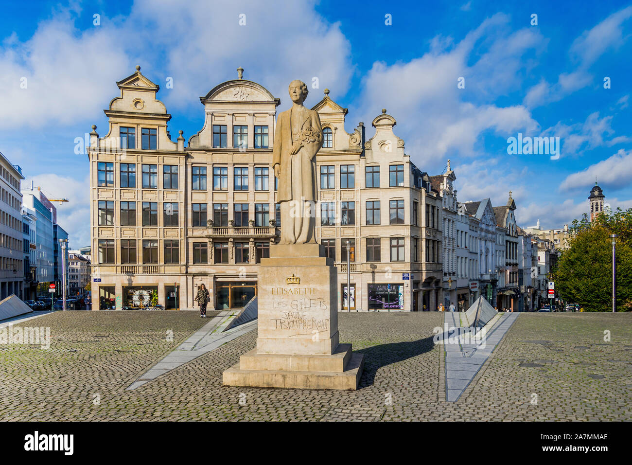 Statue der belgischen Königin Elisabeth, Place de l'Albertine, Brüssel, Belgien. Stockfoto