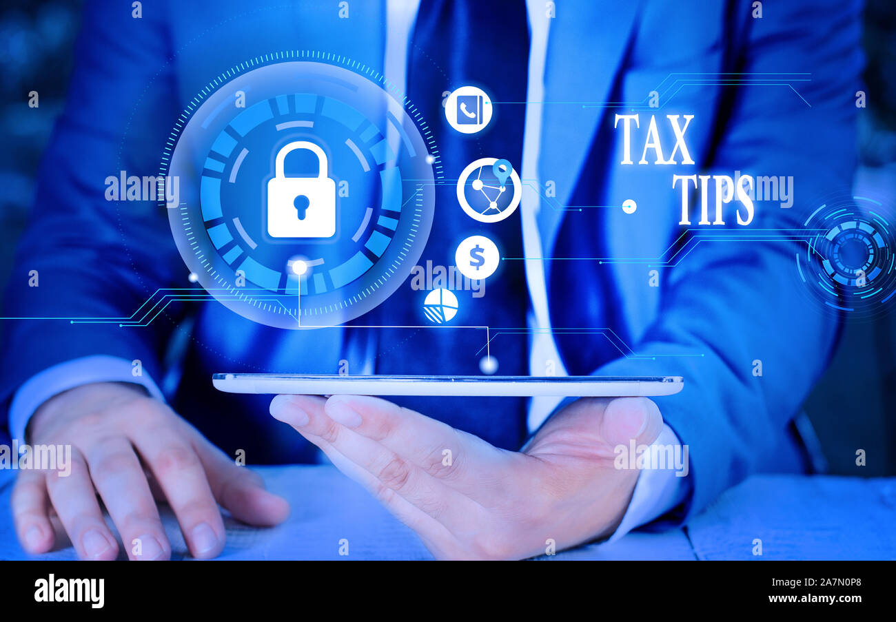 Schreiben Hinweis Übersicht Steuer Tipps. Business Konzept für obligatorische Beitrag Einnahmen erhoben von der Regierung Bild Foto Netzwerk Regelung mit Mo Stockfoto