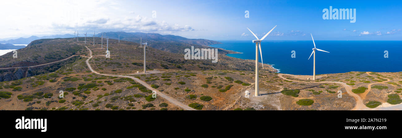 Windkraftanlagen im Windpark, Kreta, Griechenland Stockfoto