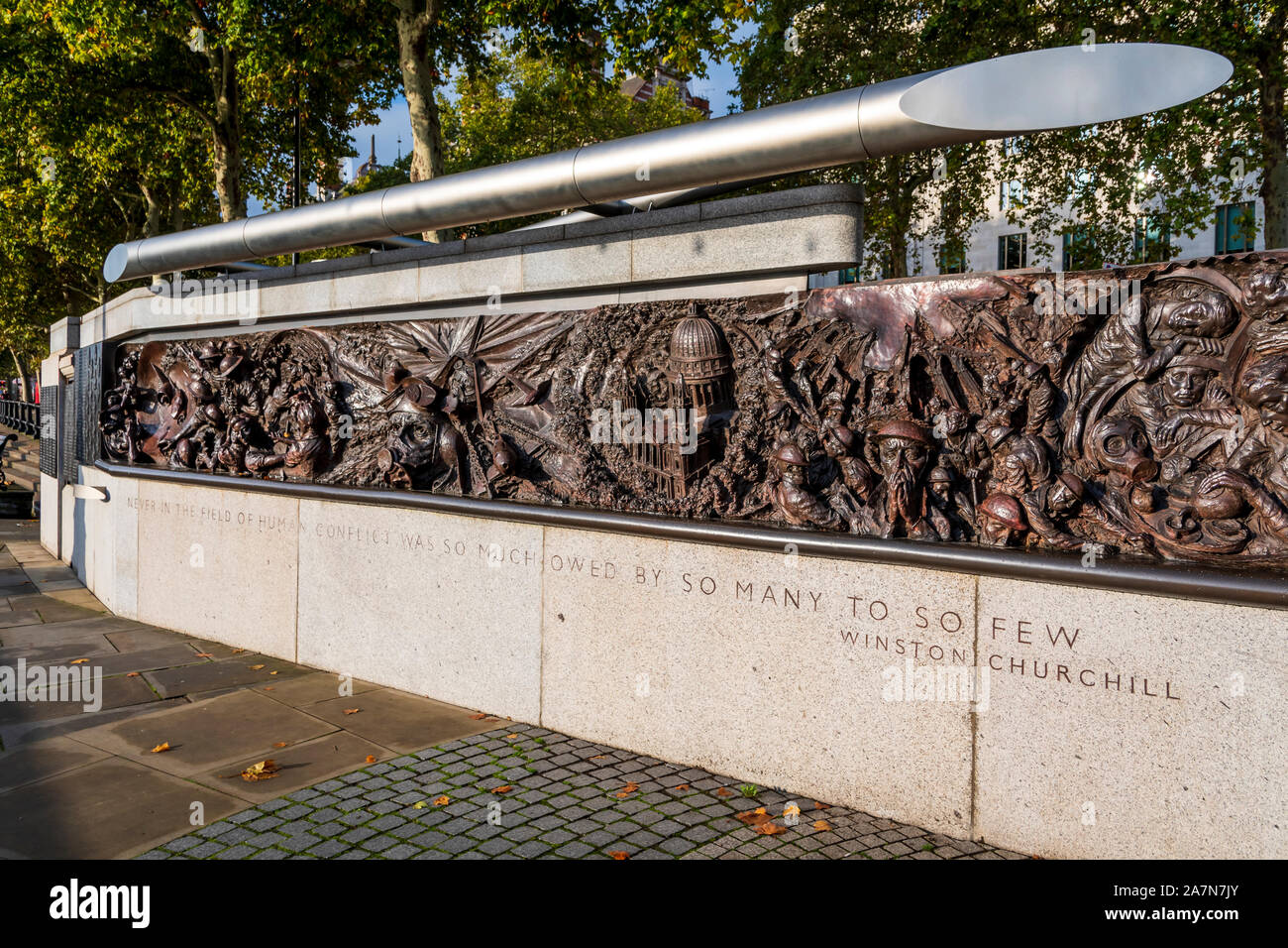 Das Denkmal für die RAF am Bahndamm der London Stockfoto