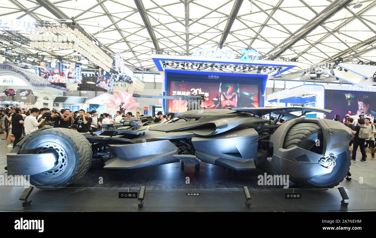 Eine lebensgroße Nachbildung des Batmobil von Christopher Nolans Batman Filme wird während des 17. China Digital Entertainment Expo angezeigt, auch bekannt Stockfoto