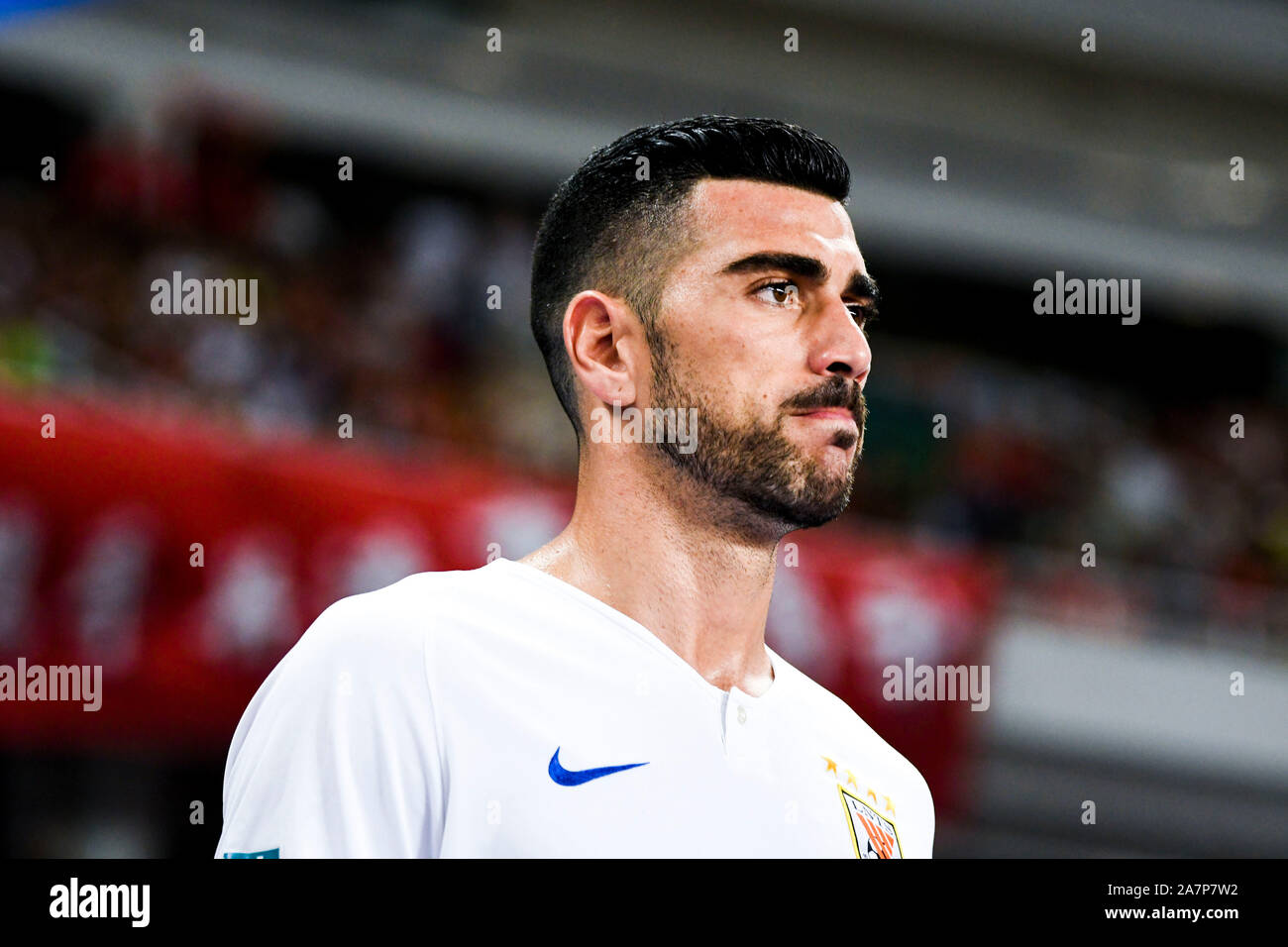 Brasilianische Fußballspieler Moises Lima Magalhaes, einfach als Moises, der Shandong Luneng Taishan F.C. am 2019 CFA semi-Finale in Shanghai, China Stockfoto