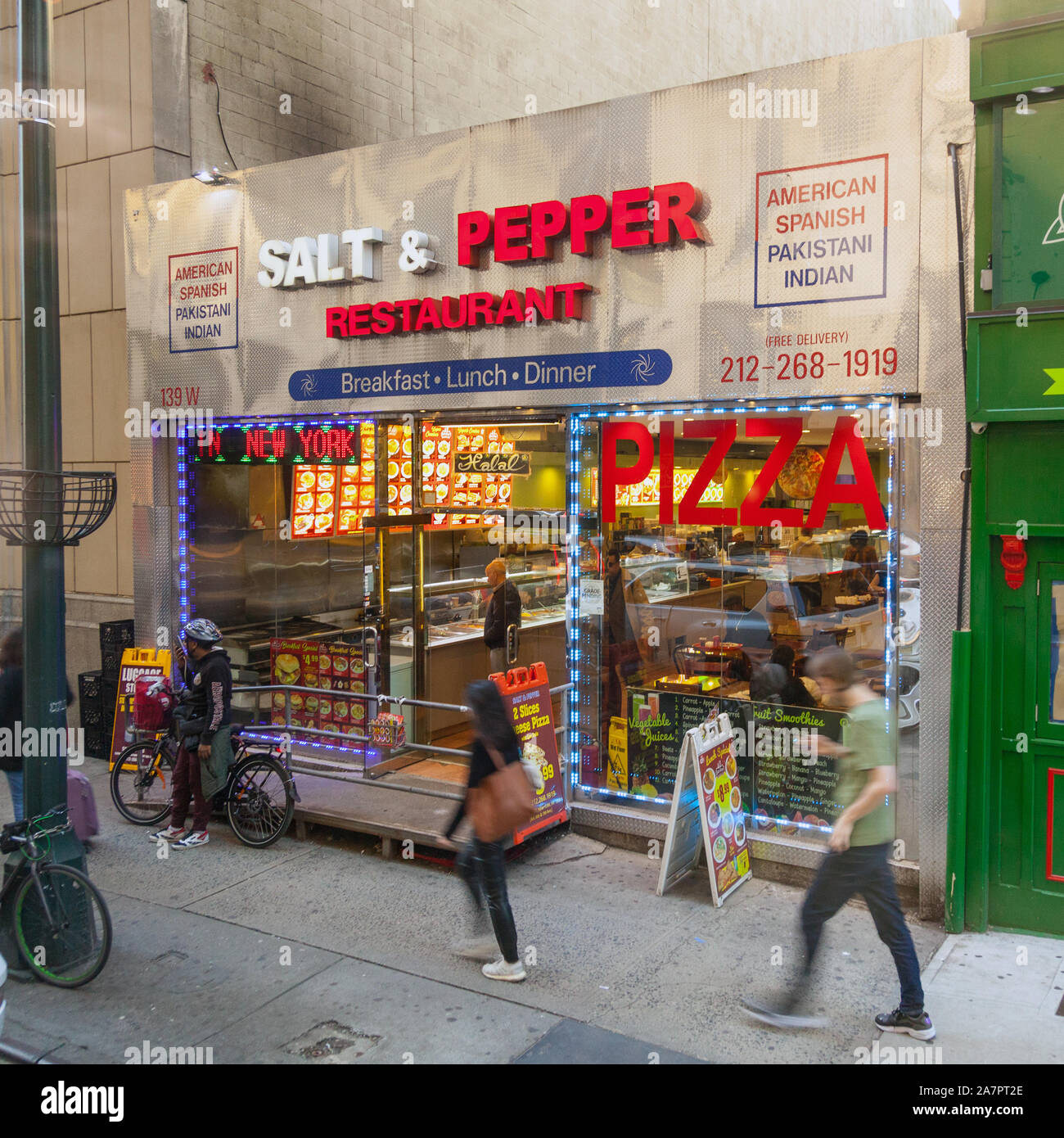 Salz und Pfeffer Restaurant, 139 W 33rd St, New York City, Vereinigte Staaten von Amerika. Stockfoto