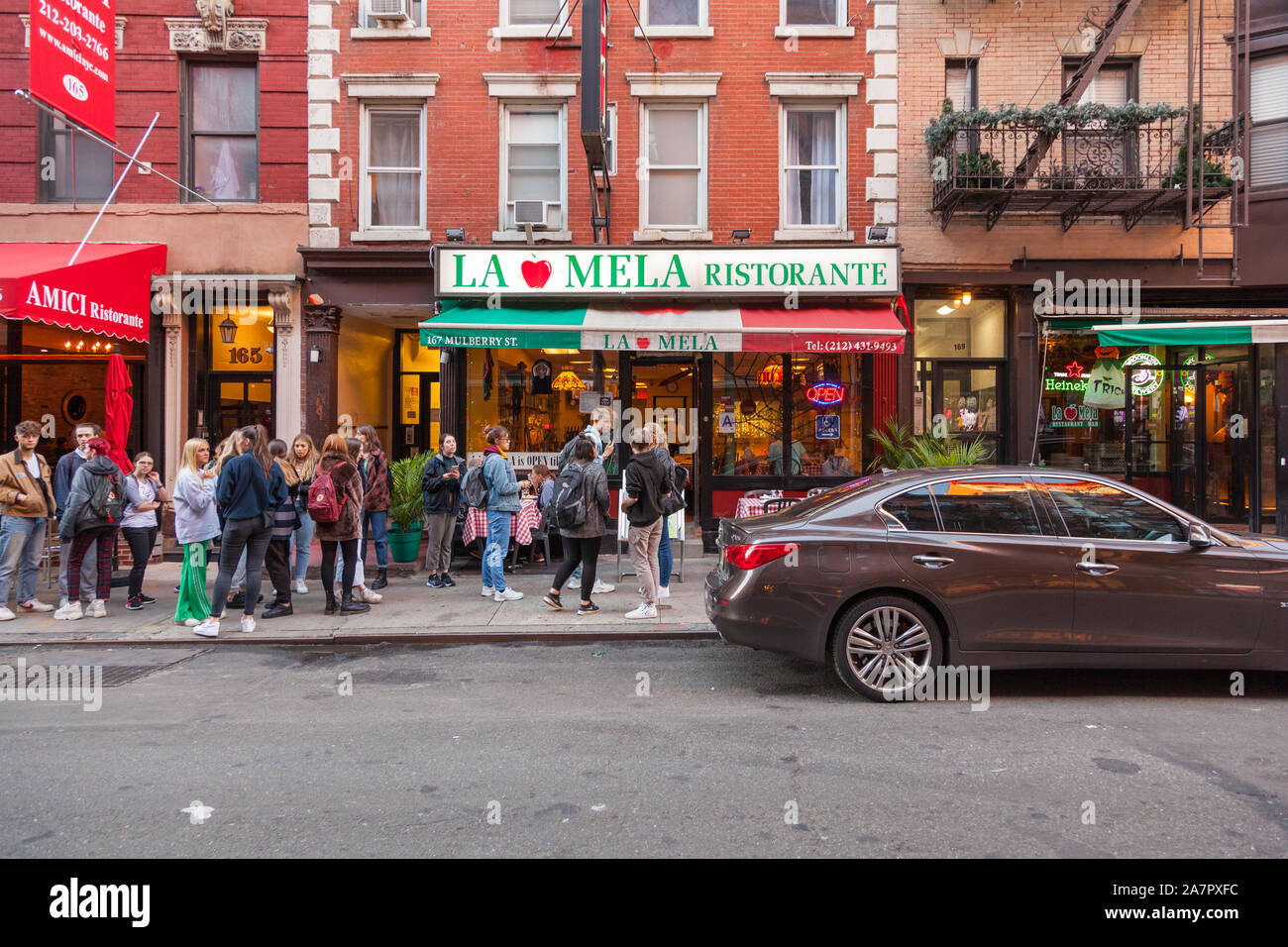 La Mela italienisches Restaurant, Little Italy, New York City, Vereinigte Staaten von Amerika. Stockfoto