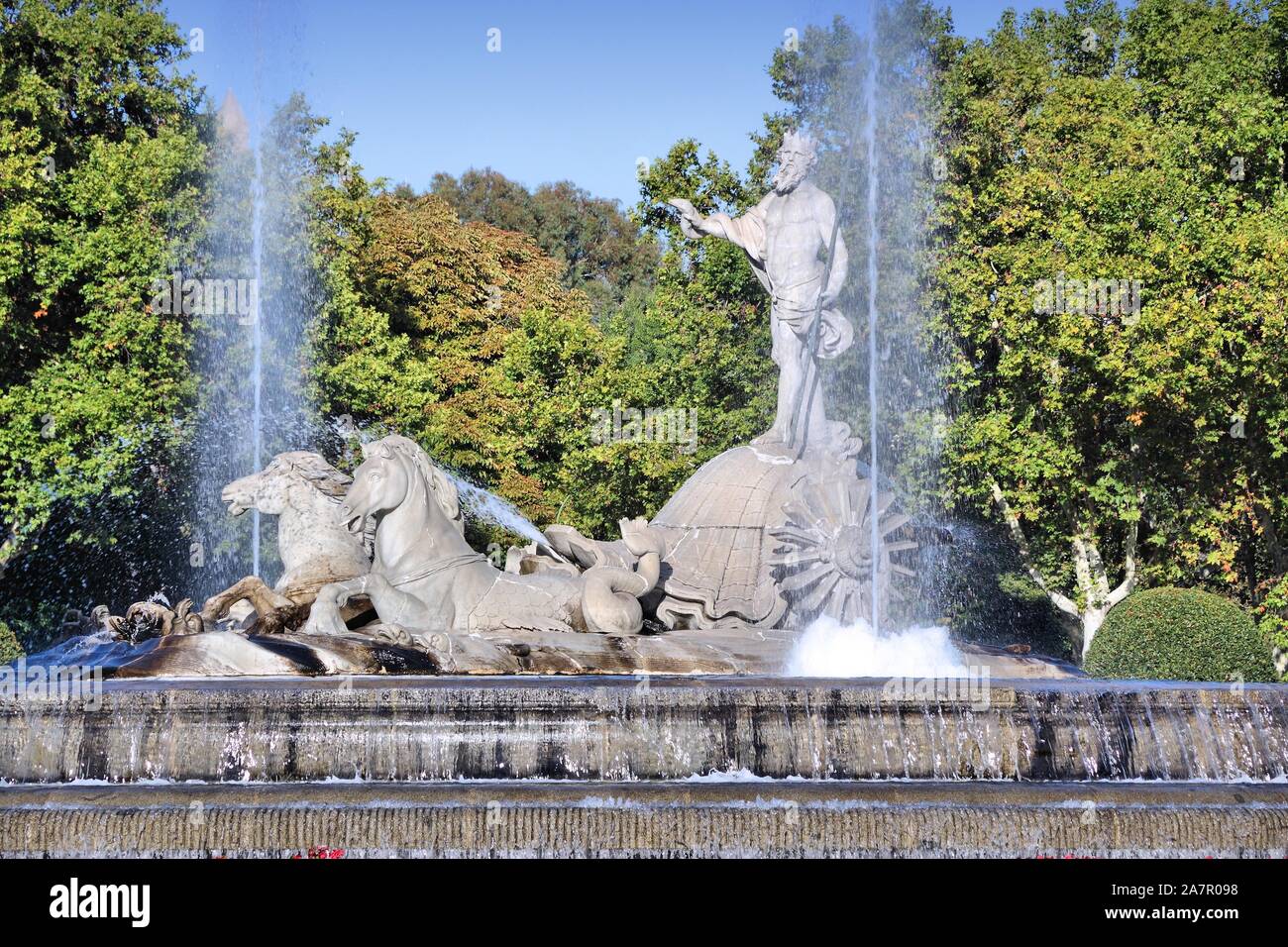 Neptunbrunnen (Fuente de Neptuno) - Denkmal in Madrid, Spanien. Stockfoto