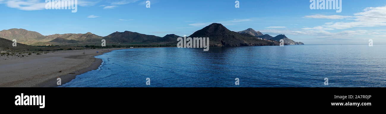 Panoramablick auf die Genovese Strand von Cabo de Gata, Almeria Stockfoto