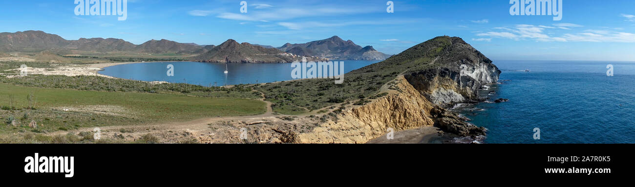 Panoramablick auf die Genovese Strand von Cabo de Gata, Almeria Stockfoto