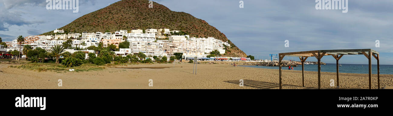 Panoramablick auf die Gemeinde San Jose in Cabo de Gata, Almeria Stockfoto
