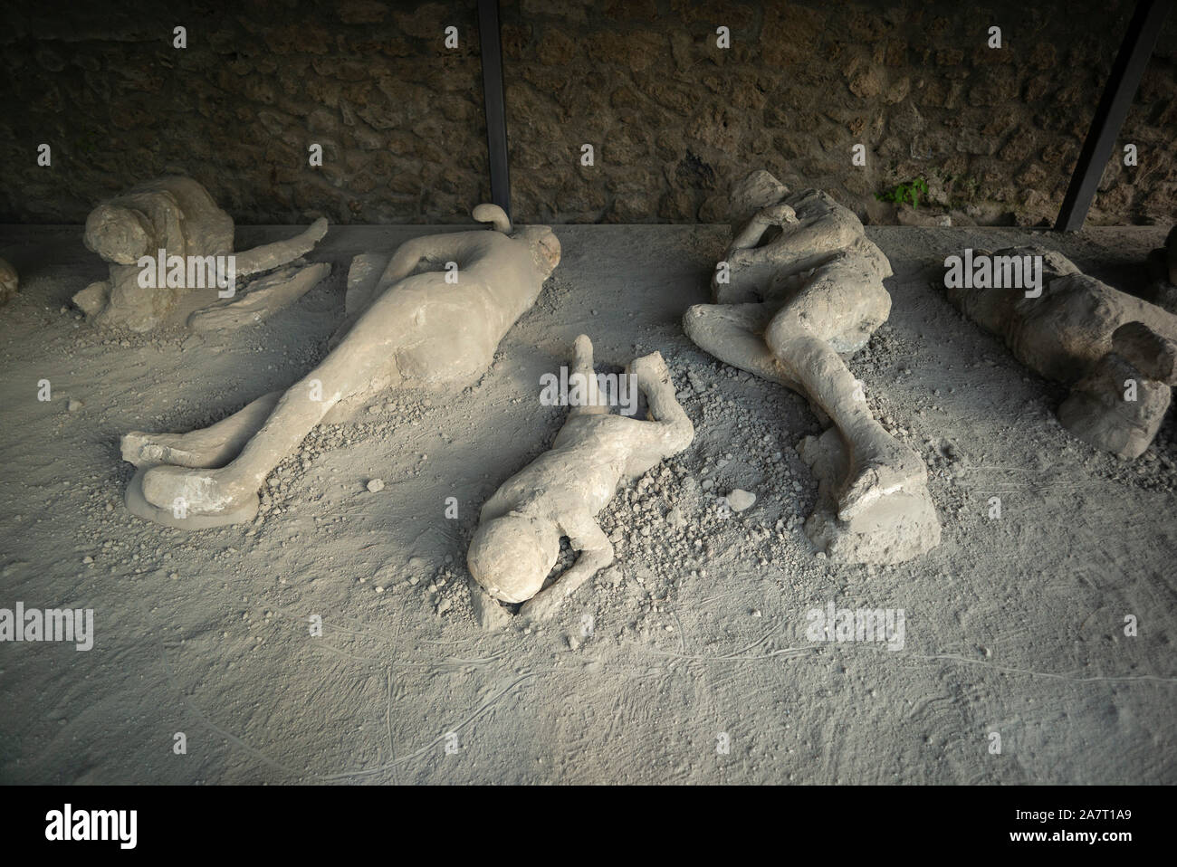 Pompei. Italien. Archäologische Stätte von Pompeji. Orto dei Fuggiaschi/Garten des Flüchtigen, gipsabdrücke von Körpern von Menschen, die starben, als sie versuchten, Stockfoto