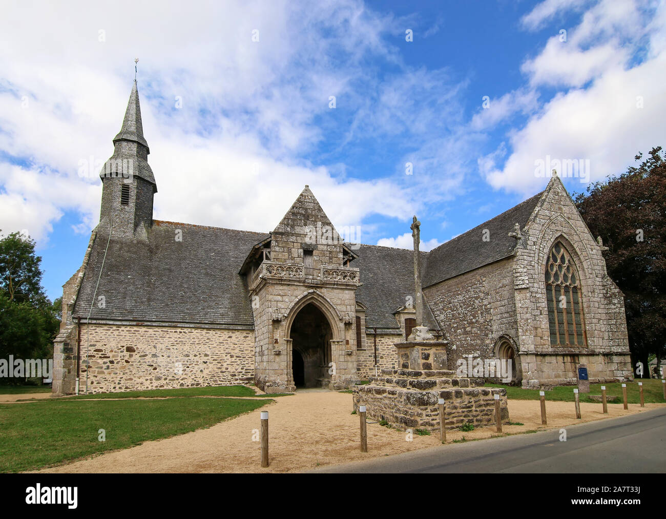 Kapelle von Kermaria eine Iskuit aus dem 13. Jahrhundert, Plouha, Bretagne, Frankreich Stockfoto