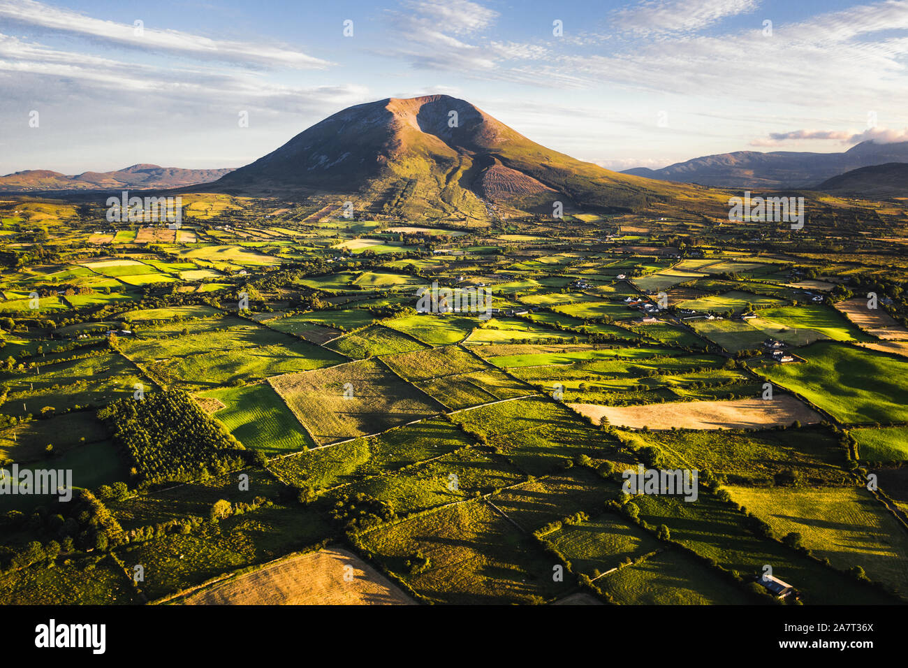 Nephin oder Nefin, dem höchsten eigenständigen Berg in Irland. Stockfoto