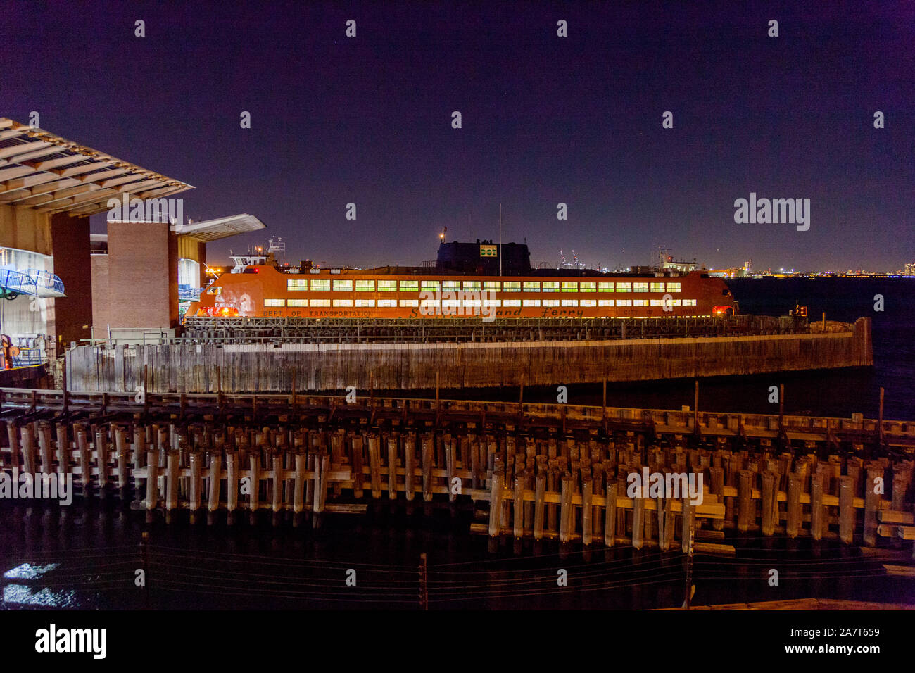 Staten Island Ferry günstig auf Staten Island, New York, Vereinigte Staaten von Amerika. Stockfoto