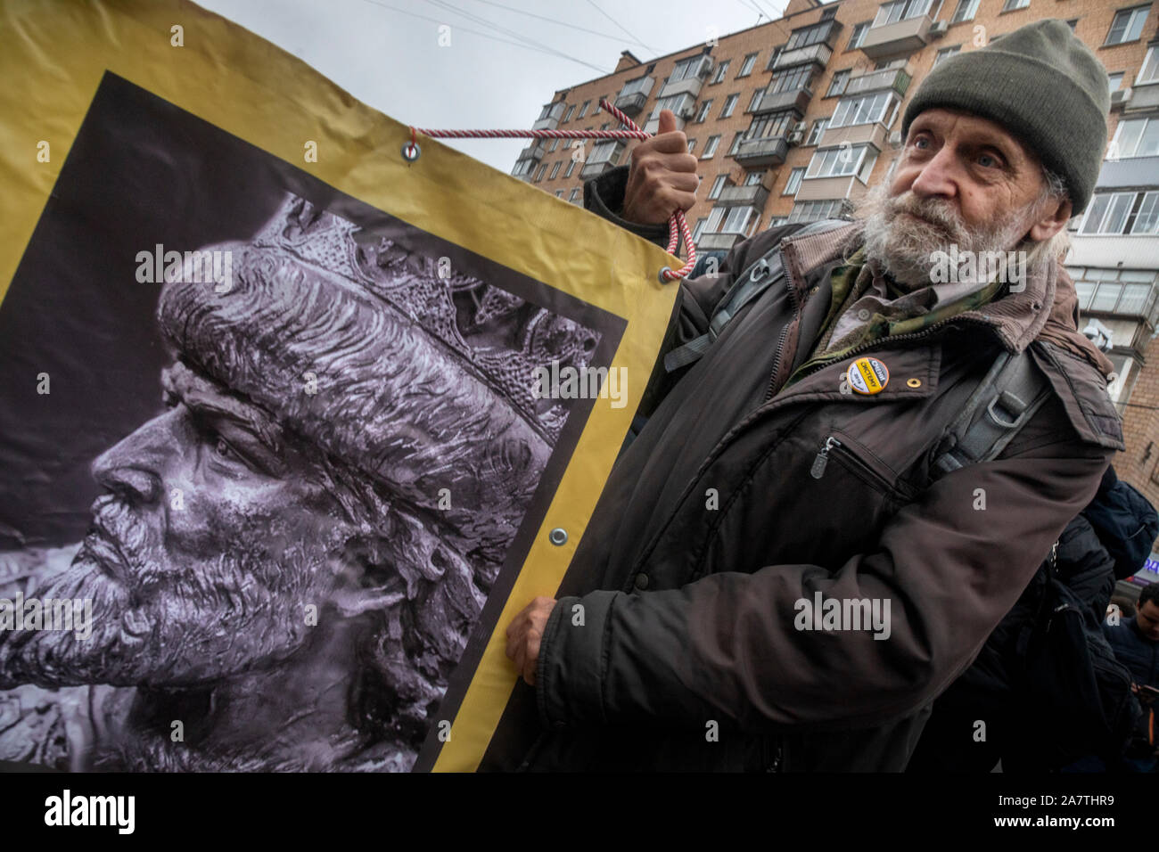Moskau, Russland. 4. November, 2019 Bild von Zar Ivan der Schreckliche IV auf dem russischen März auf den Tag der deutschen Einheit in der Nähe der U-Bahn-Station Oktyabrskoye Pol in Moskau, Russland Stockfoto