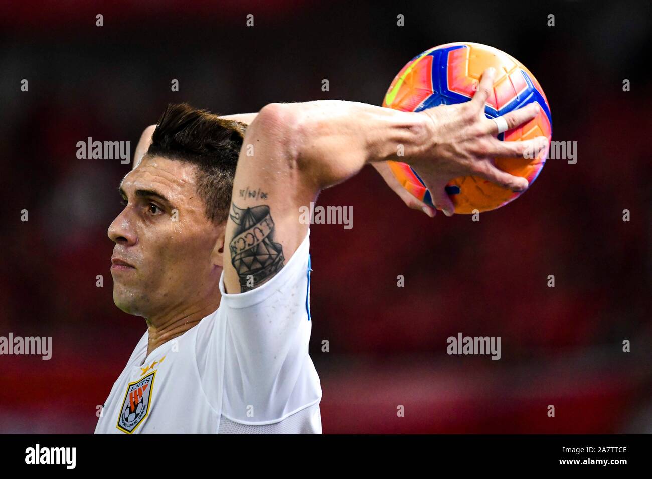 Shandong Luneng Taishan F.C. besiegt Shanghai SIPG F.C. während des 2019 Chinese Football Association (CFA) Halbfinale mit 2:0. Stockfoto