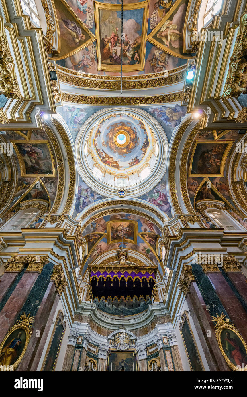 Schönes Interieur der St. Paul's Kathedrale in Mdina, Malta. Stockfoto