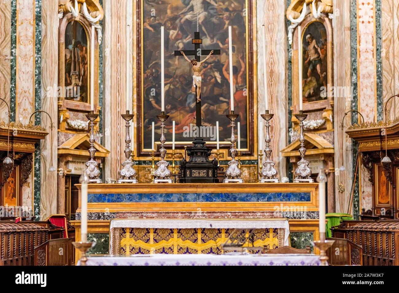 Schönes Interieur der St. Paul's Kathedrale in Mdina, Malta. Stockfoto