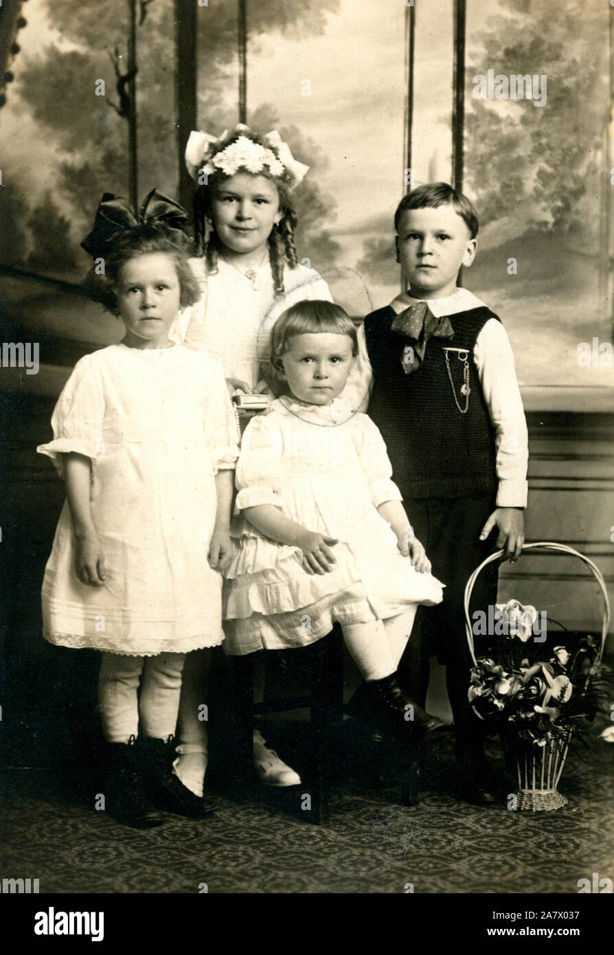 Erste Generation amerikanischer Kinder der polnischen Einwanderer ca. 1920 s Stockfoto