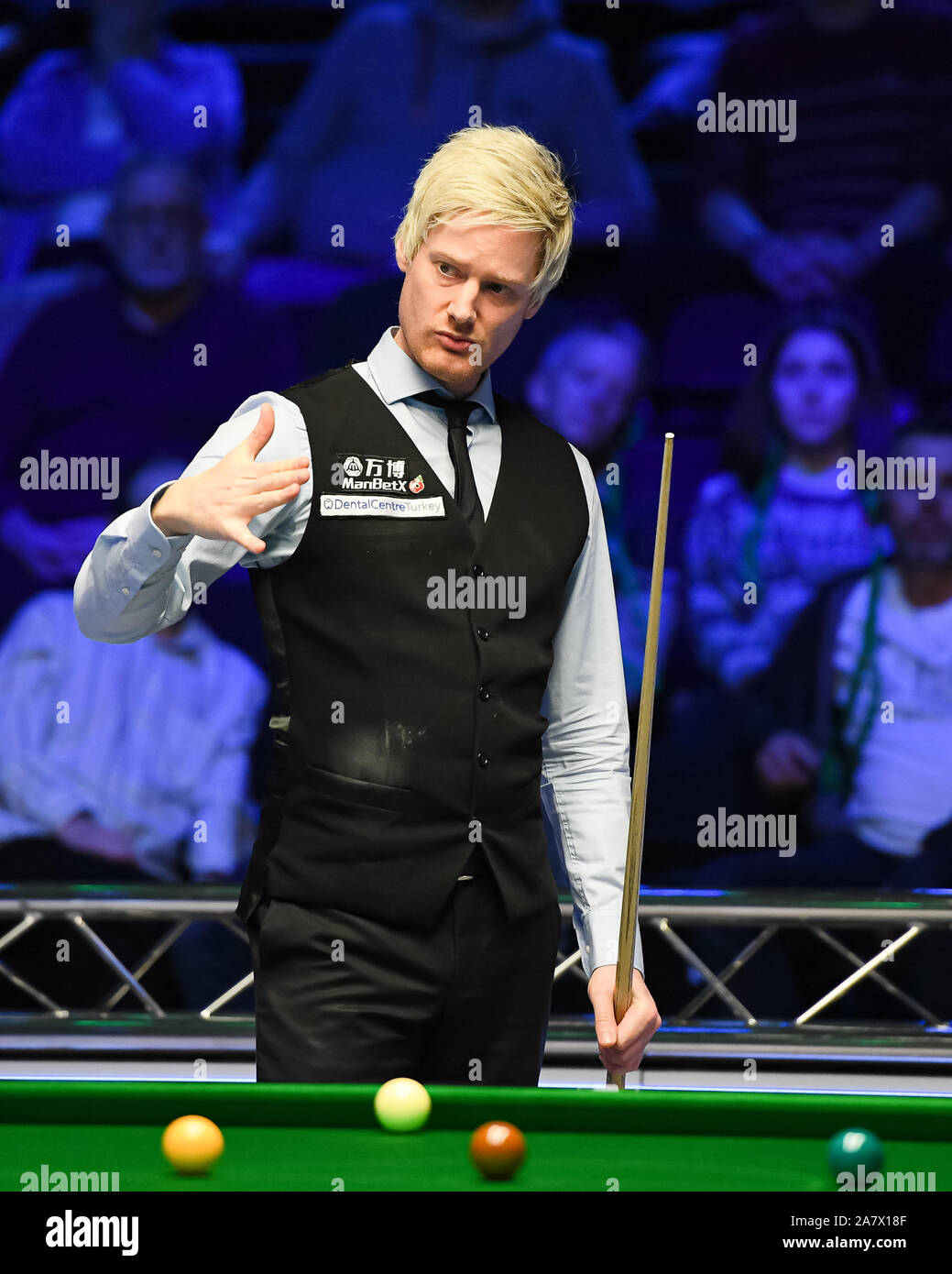 COVENTRY, VEREINIGTES KÖNIGREICH. 04 Nov, 2019. Neil Robertson vs Shaun Murphy bei Tag 1 Halbfinale 2019 ManBetx Meister der Meister an der Ricoh Arena am Montag, November 04, 2019 in Coventry, England. Credit: Taka G Wu/Alamy leben Nachrichten Stockfoto