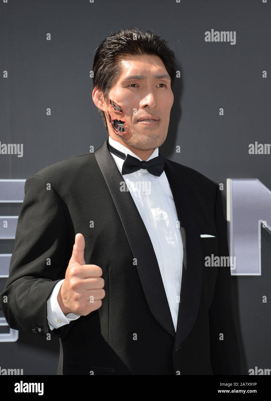 LOS ANGELES, Ca - 28. JUNI 2015: Japanisch judo Gold - medaillenträger Shinichi Shinohara am Los Angeles Premiere von 'Terminator' am Genisys Dolby Theater, Hollywood. © 2015 Paul Smith/Featureflash Stockfoto