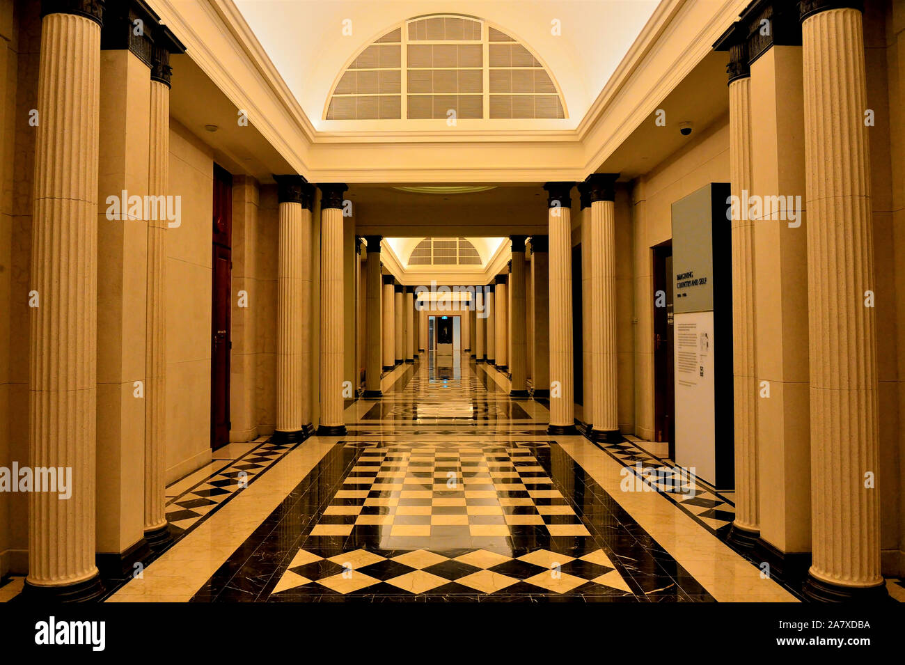 Singapur - 17. September 2019: Flur am National Gallery Singapur führt zu den Südostasiatischen Sammlung Stockfoto