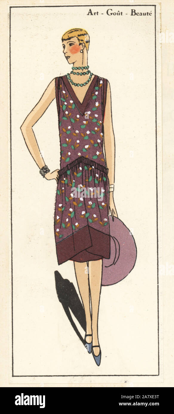 Frau am Nachmittag Kleid von bedrucktem Crepe de Chine. Papierkörbe pochoir (Schablone) Lithographie von der Französischen luxus Mode Magazin Kunst, Gicht, Beauté, 1927. Stockfoto