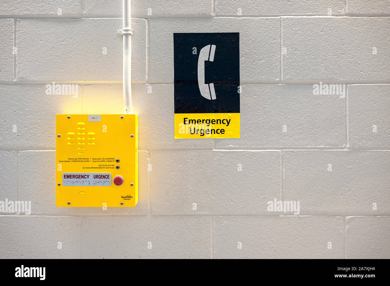 Telefon Schild Notruftaste Stockfoto