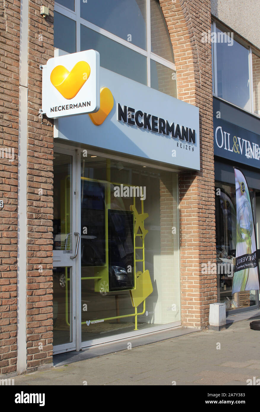 DENDERMONDE, Belgien, 31. Oktober 2019: Außenansicht eines 'Neckermann Reisen' Reisebüros Shop in Dendermonde. Sie sind Mitglied der Thomas Cook Stockfoto