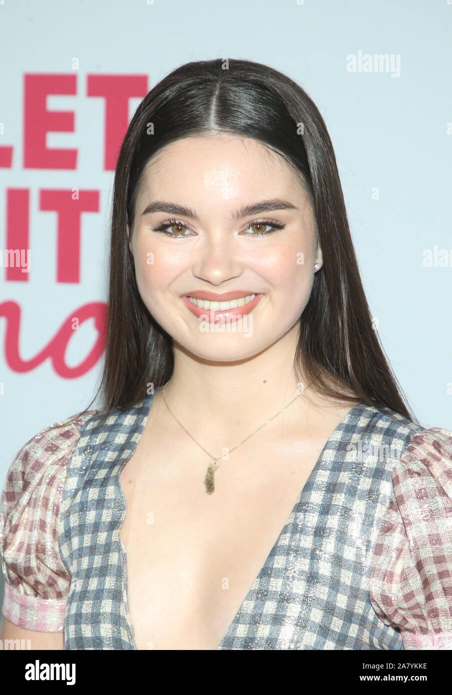 November 4, 2019, Los Angeles, CA, USA: 4 November 2019 - Los Angeles, Kalifornien - Landry Bender. LA Premiere von Netflix'' Lassen Sie es schneien'' bei Pacific Theater an der Waldung statt. Photo Credit: FS/AdMedia (Credit Bild: © F. S/AdMedia über ZUMA Draht) Stockfoto