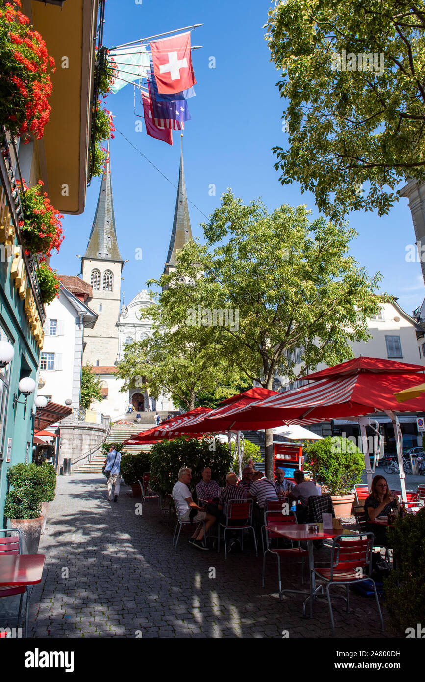 Kirche St. Leodegar in der Stadt Luzern in der Schweiz, in Europa Stockfoto Kirche St. Leodegar in der Stadt Luzern in der Schweiz, in Europa Stockfoto