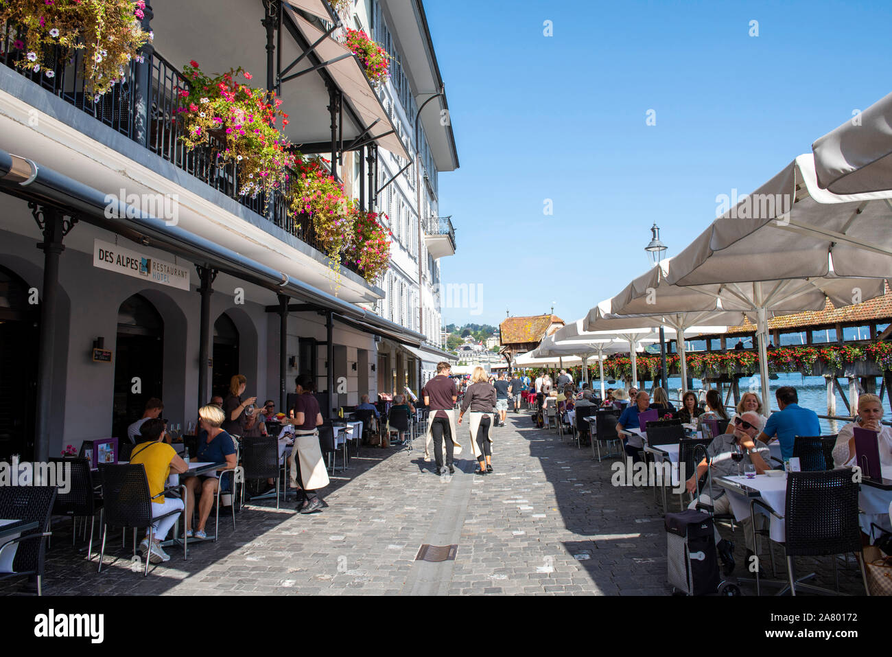 Einem sonnigen Sommertag in der Altstadt von Luzern in der Schweiz, in Europa Stockfoto Einem sonnigen Sommertag in der Altstadt von Luzern in der Schweiz, in Europa Stockfoto