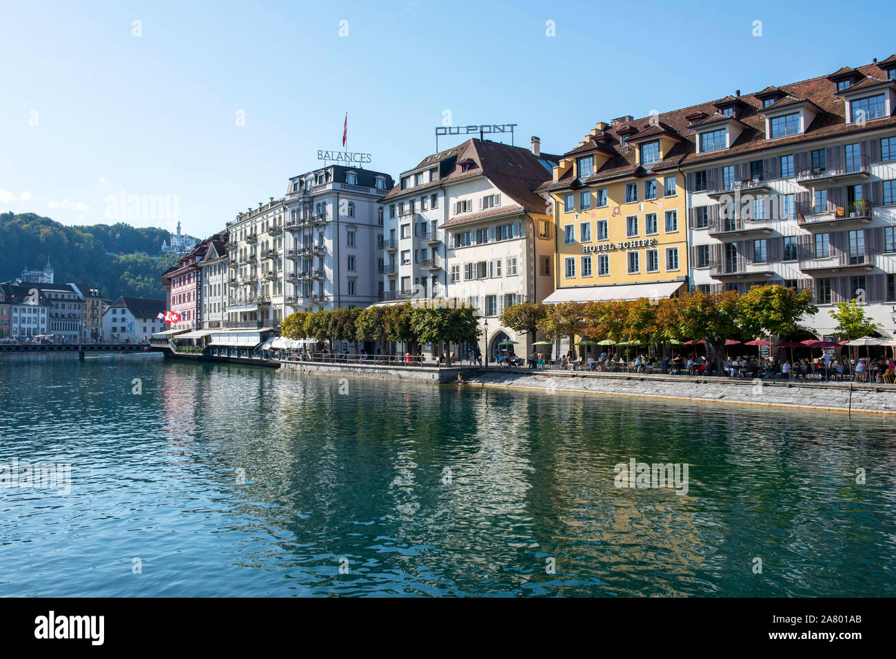 Einem sonnigen Sommertag in der Altstadt von Luzern in der Schweiz, in Europa Stockfoto Einem sonnigen Sommertag in der Altstadt von Luzern in der Schweiz, in Europa Stockfoto