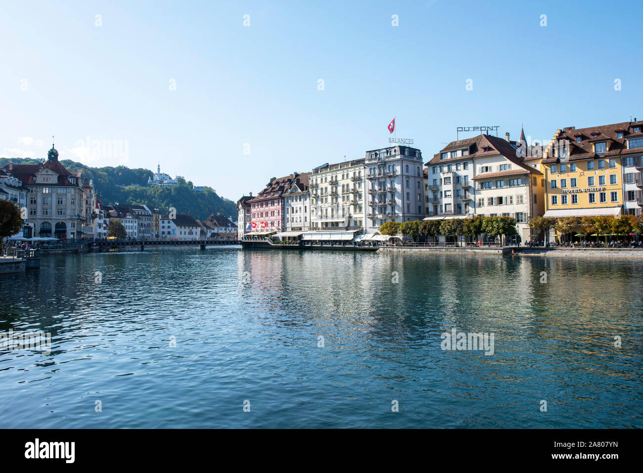 Einem sonnigen Sommertag in der Altstadt von Luzern in der Schweiz, in Europa Stockfoto Einem sonnigen Sommertag in der Altstadt von Luzern in der Schweiz, in Europa Stockfoto
