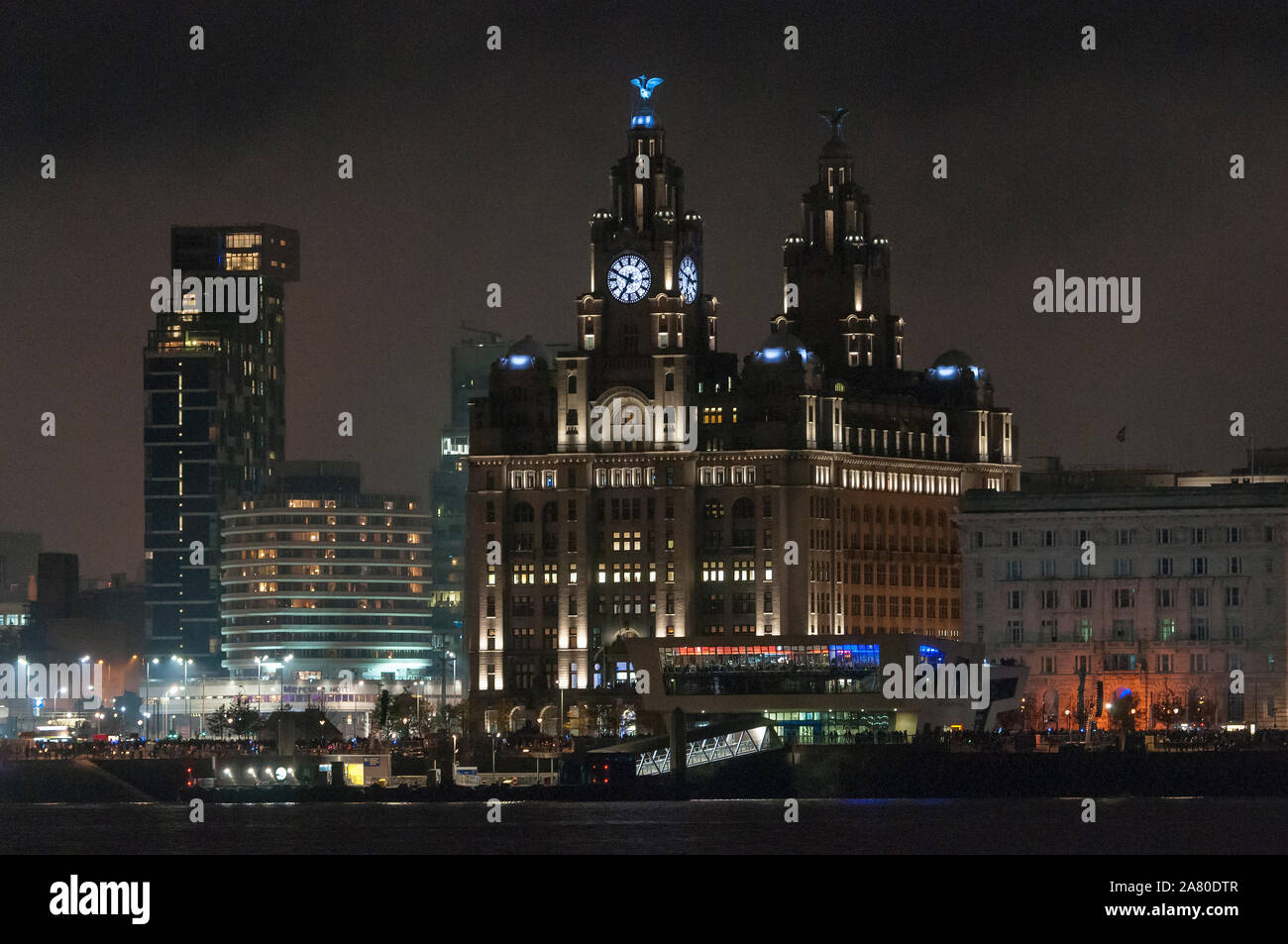 Liver Building bei Nacht. Stockfoto