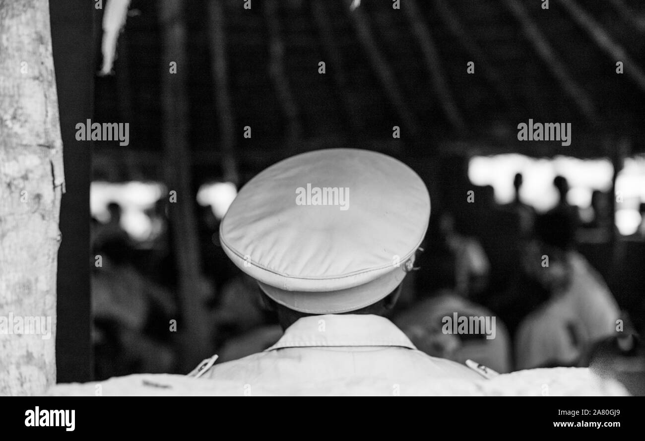 Der Chief oder der Leiter der Gemeinschaft. Selektiver Fokus auf Hut. Zusammenfassung Hintergrund. 2019. Stockfoto